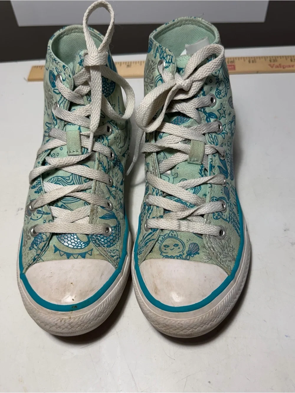 Converse Kids 3 (35 EUR) High-Top Sneakers in Teal & White W/ Ocean Graphic